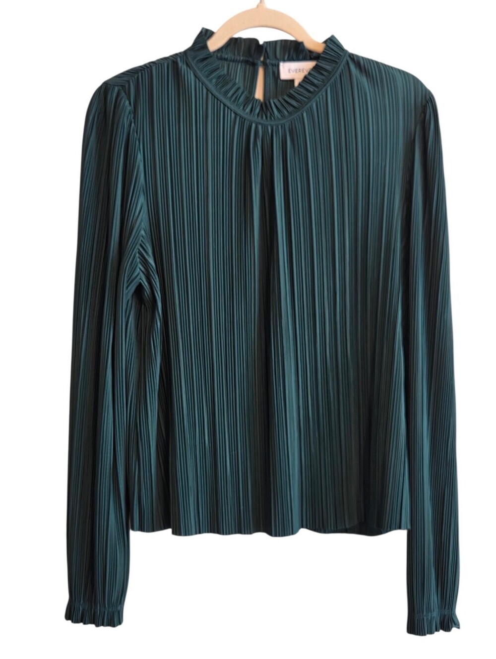 Evereve Dark Green Plisse Long Sleeves Blouse Sz M Workwear Business Holiday